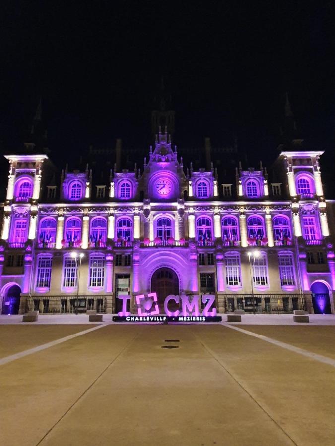Studio De L'Hotel De Ville Charleville-Mézières 외부 사진
